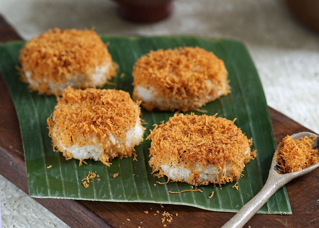 Mengenal Lebih Dekat Olahan Serundeng Kelapa Manis yang Legendaris