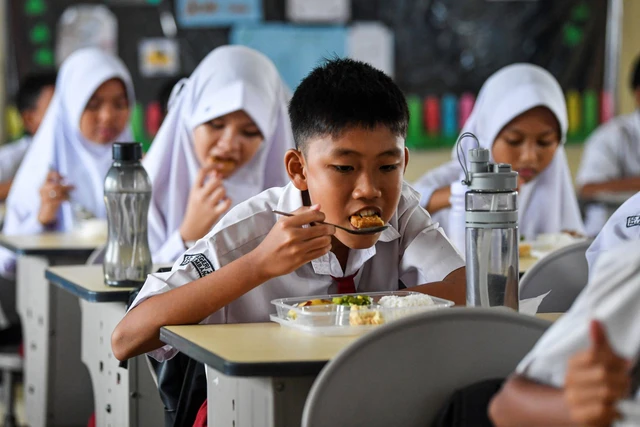 Evaluasi Mutu Pelayanan Makanan untuk Standar Kepuasan